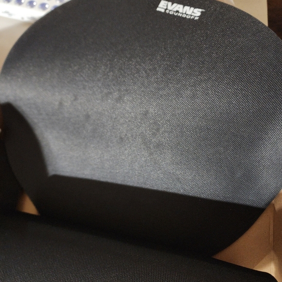 Evans drum kit SoundOff Box Set, Standard size - Picture 10 of 15